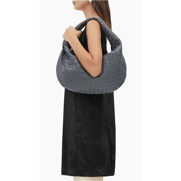 Bottega Veneta Jodie Thunder NWT
RETAIL $4400 - Picture 1 of 10